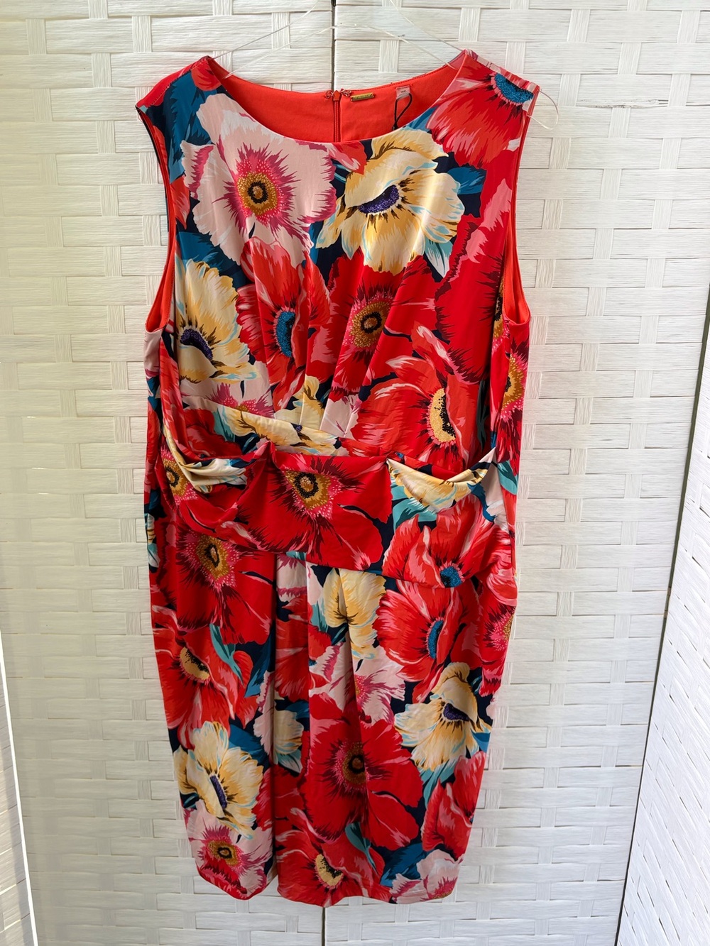 T Tahari Sz 18 Floral Sleeveless Lined Back Zip Midi Dress Colorful Party Office